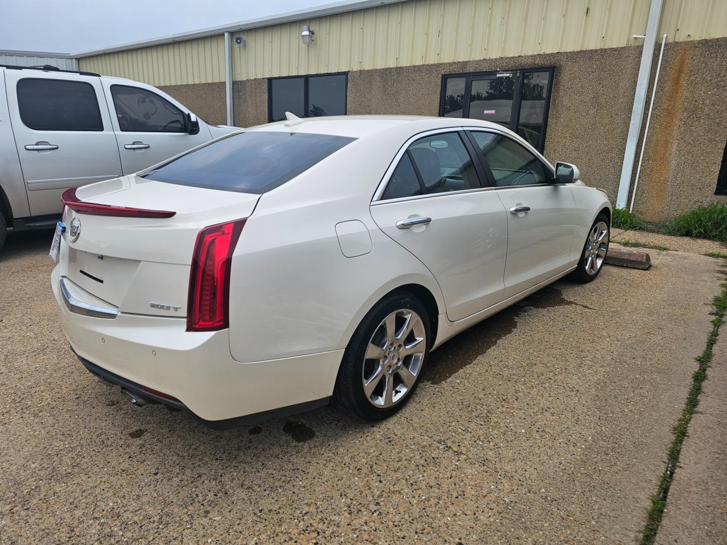 2013 WHITE Cadillac ATS 2.0L Luxury RWD (1G6AB5RX7D0) with an 2.0L L4 DOHC 16V engine, located at 533 S Seven Points BLVD, Seven Points, TX, 75143, (430) 255-4030, 32.313999, -96.209351 - Photo#2